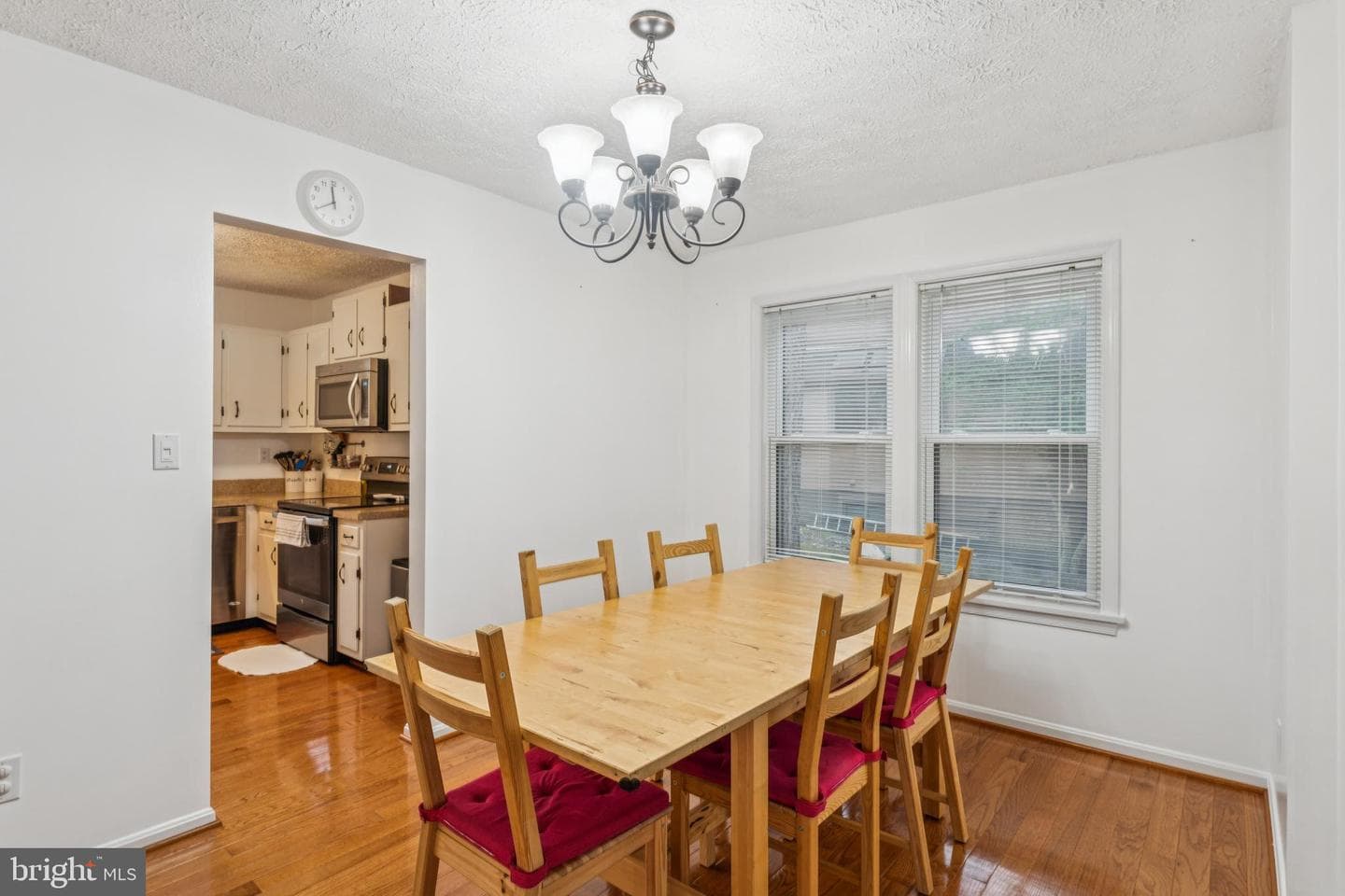 23317 Red Oak Court photo 7