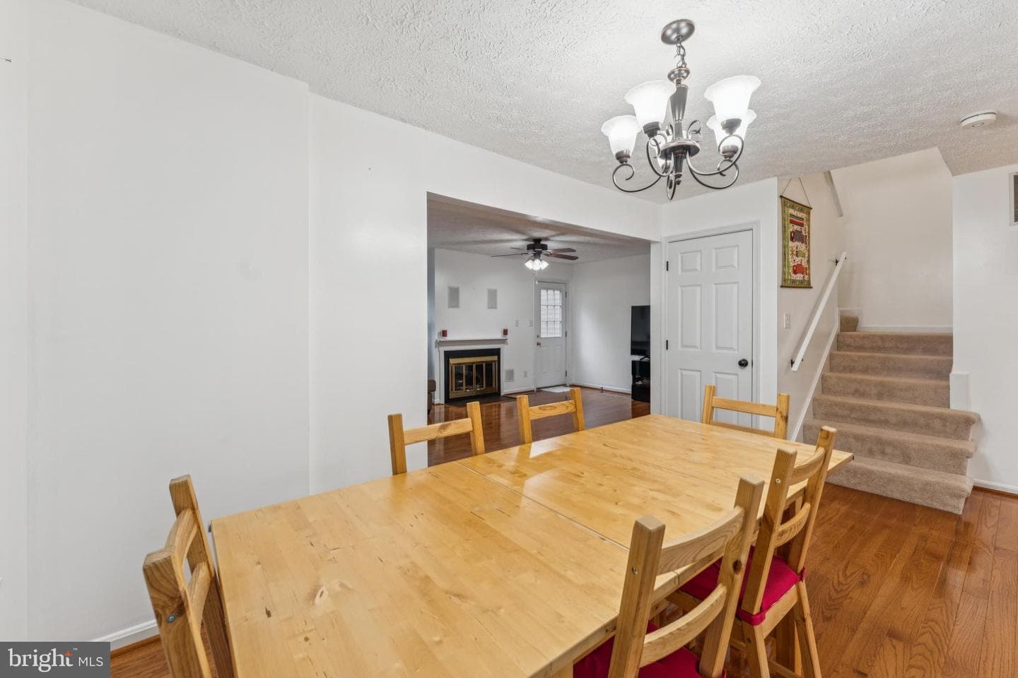 23317 Red Oak Court photo 8