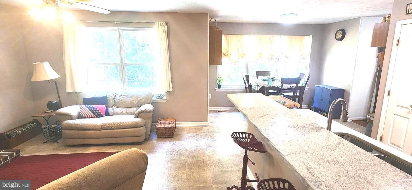 21461 Cameron Court photo 34