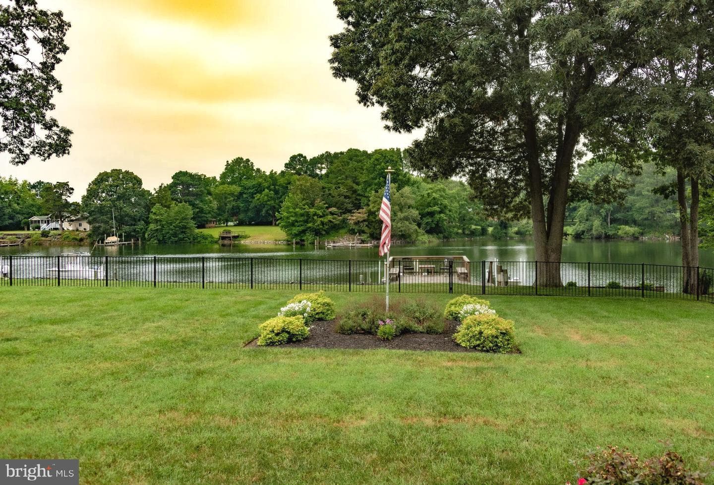 17760 Lawrence photo 16