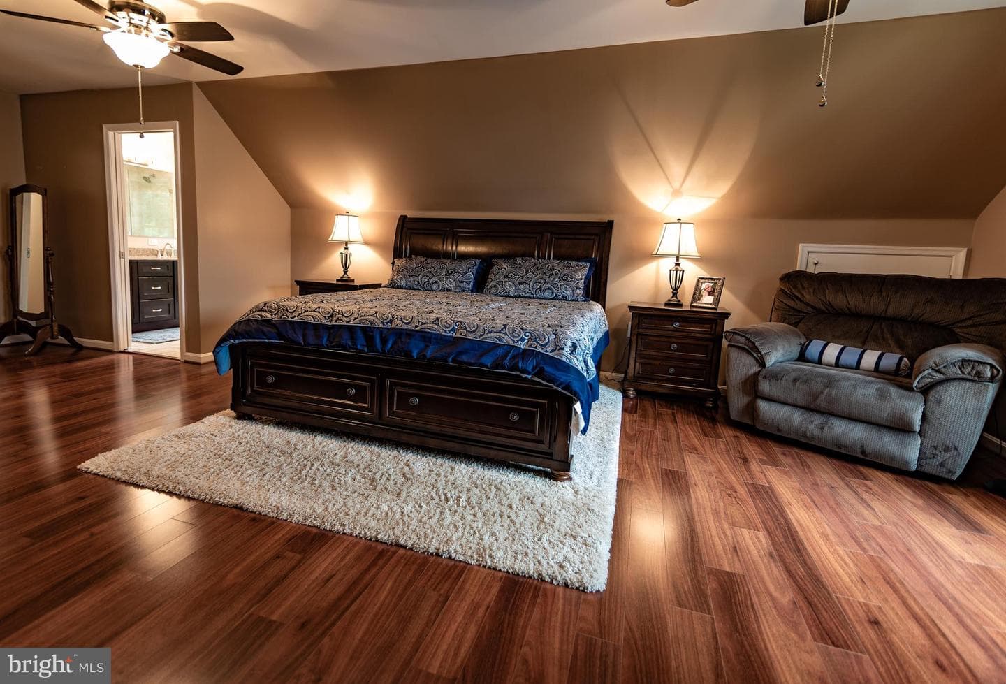 17760 Lawrence photo 24