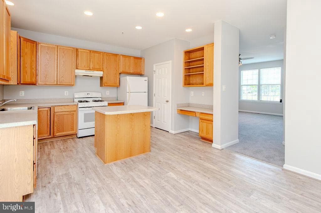 46124 Thoroughbred Way photo 12