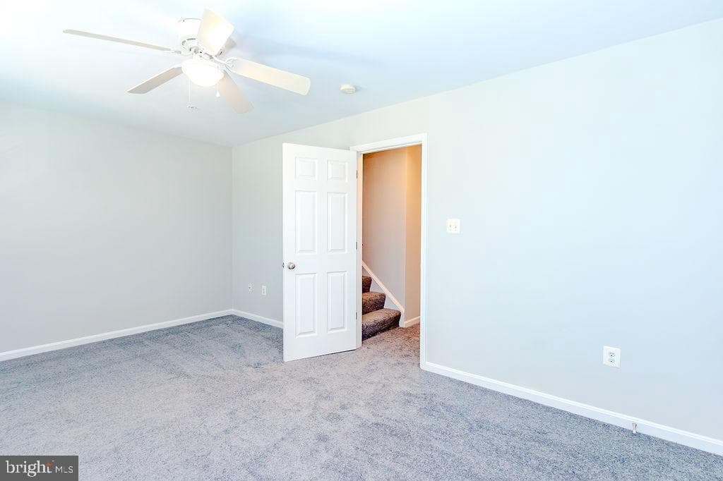 46124 Thoroughbred Way photo 23