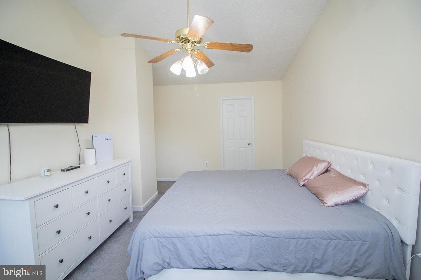 46714 Sandalwood Street photo 10