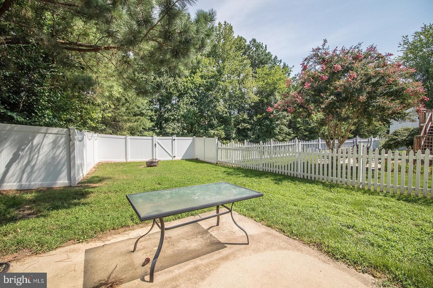 46714 Sandalwood Street photo 22
