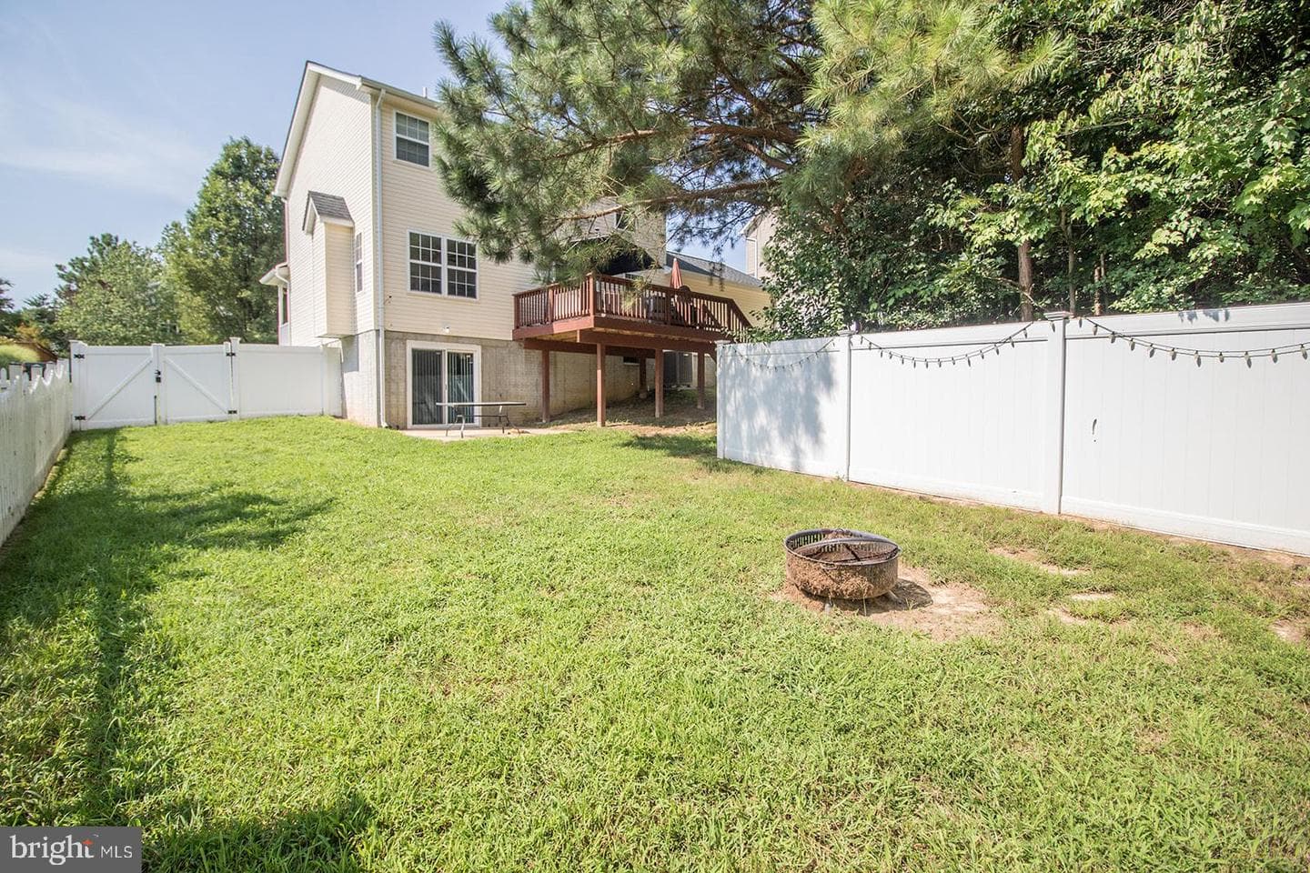 46714 Sandalwood Street photo 23