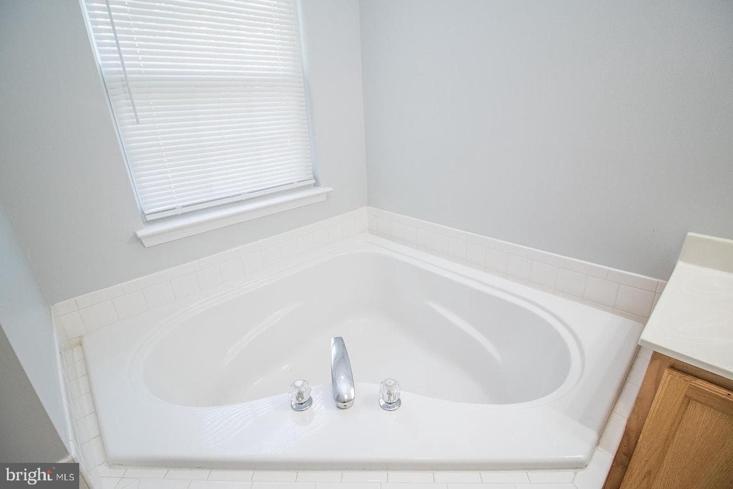 46714 Sandalwood Street photo 6