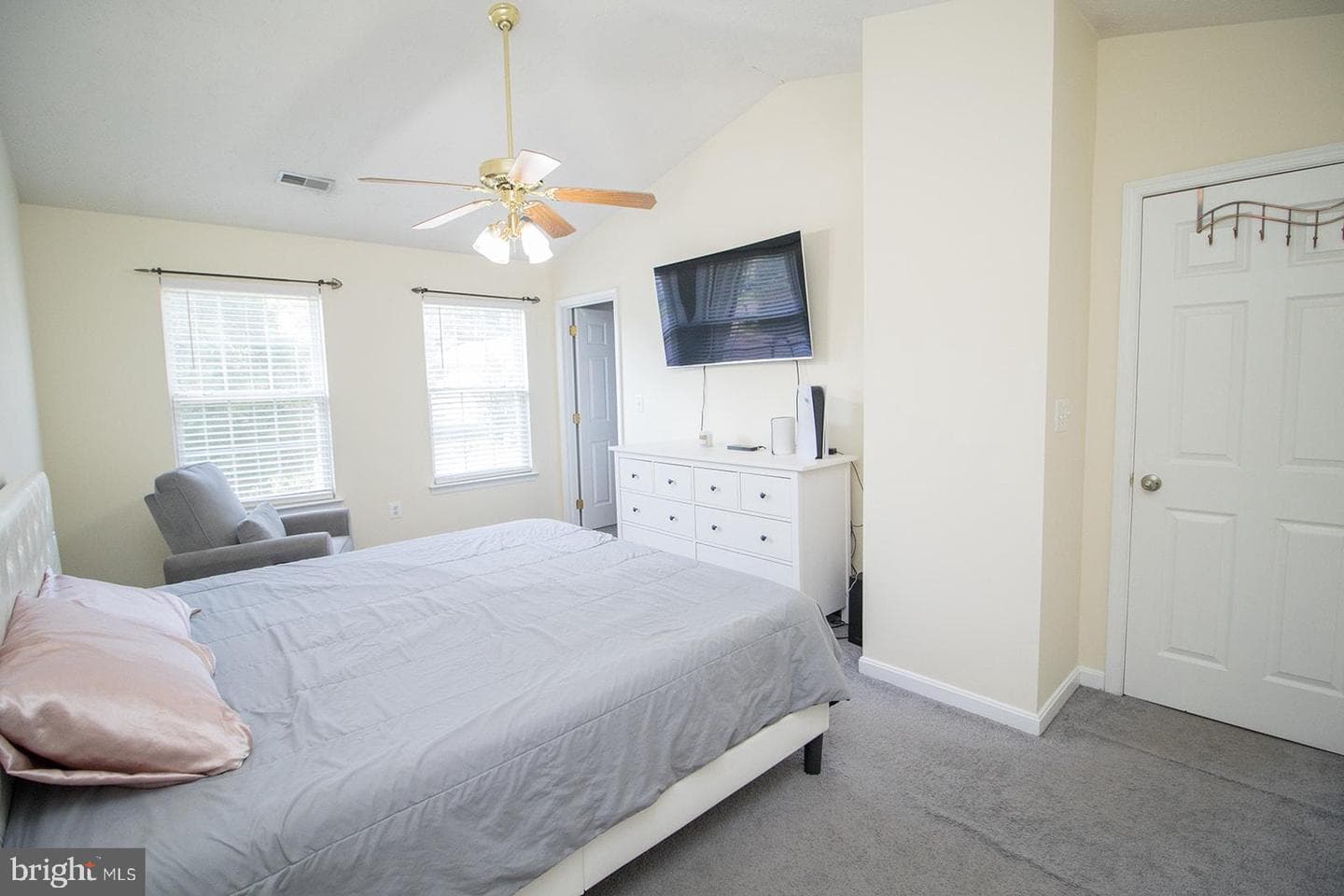 46714 Sandalwood Street photo 8