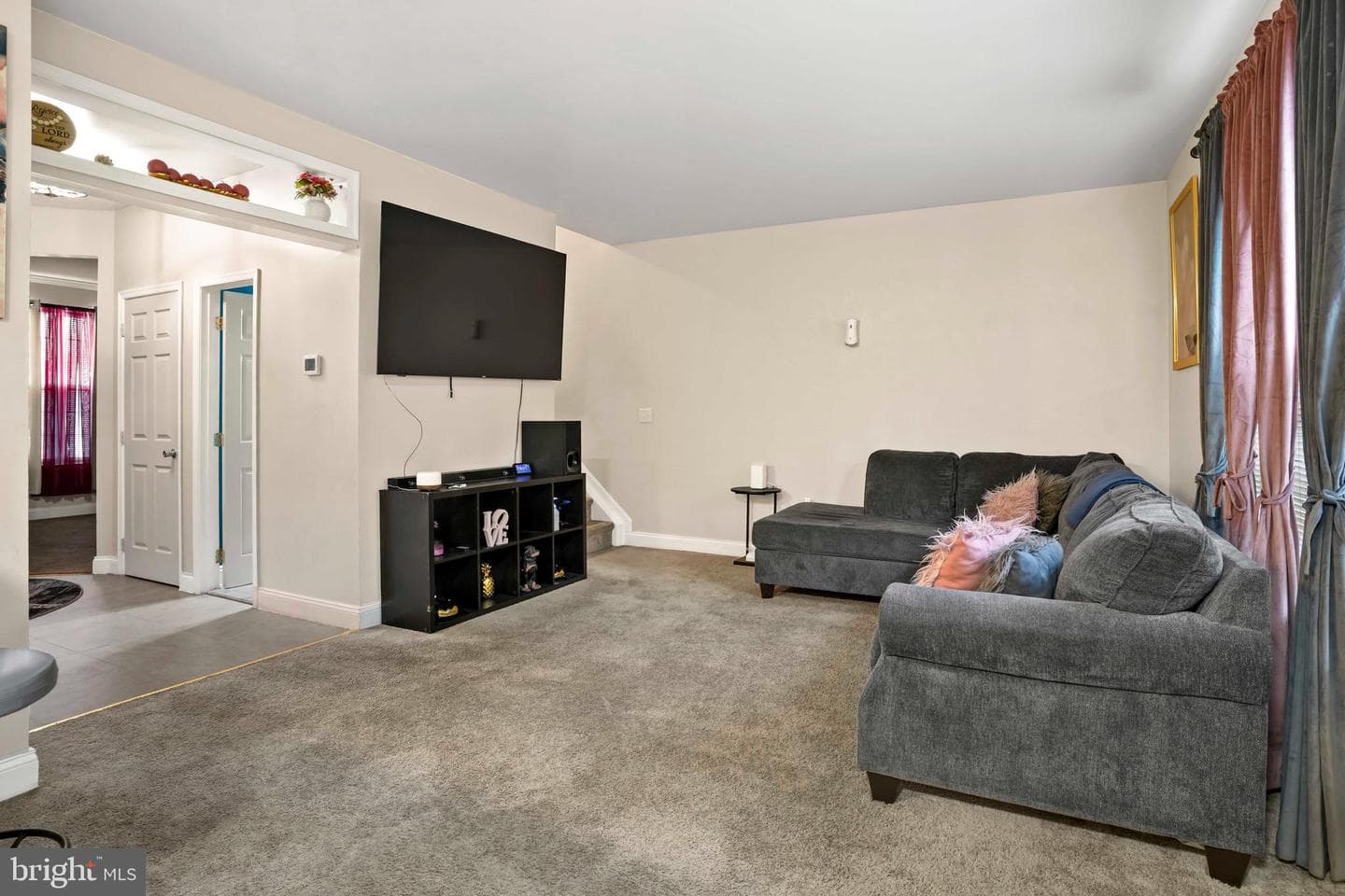 21579 Gordon Court photo 3