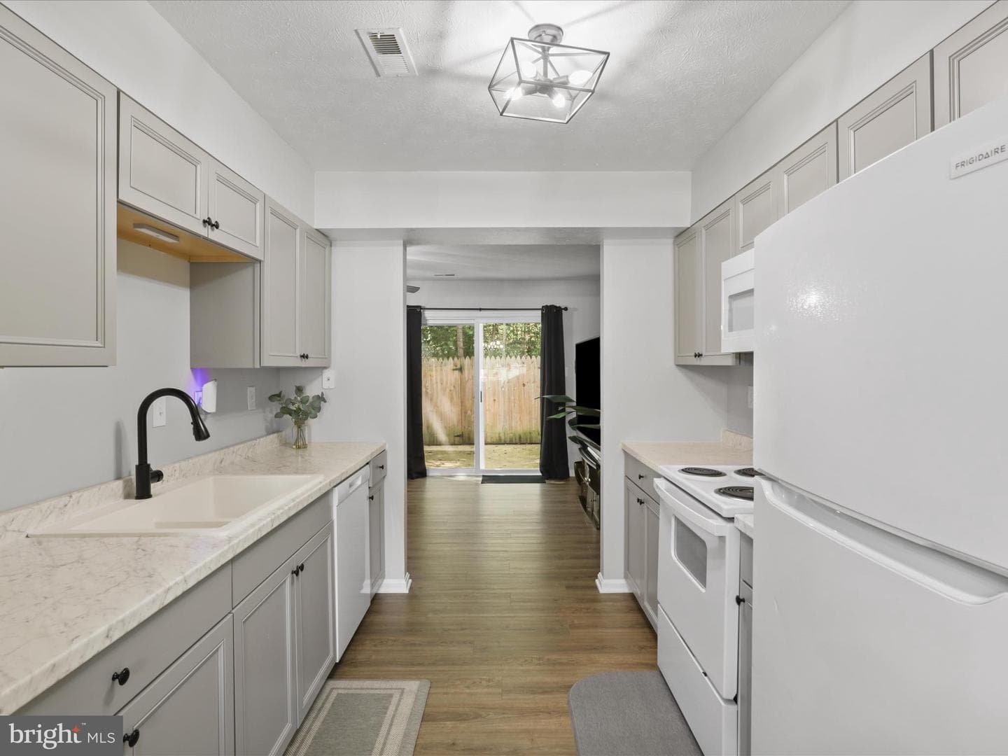 46289 Mako Way photo 7