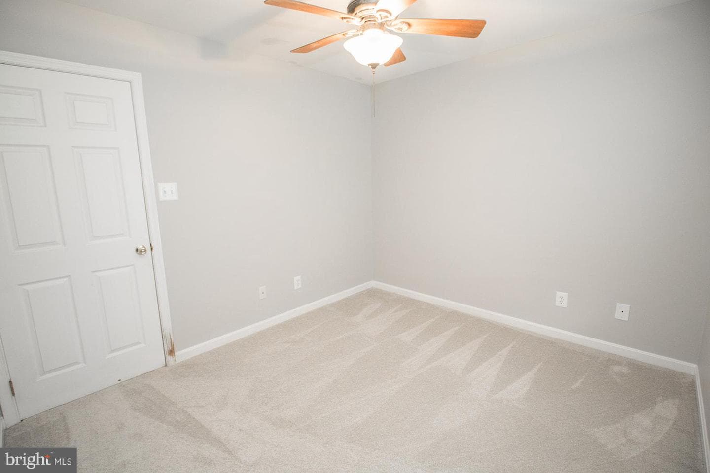45250 Saint Georges Avenue photo 27