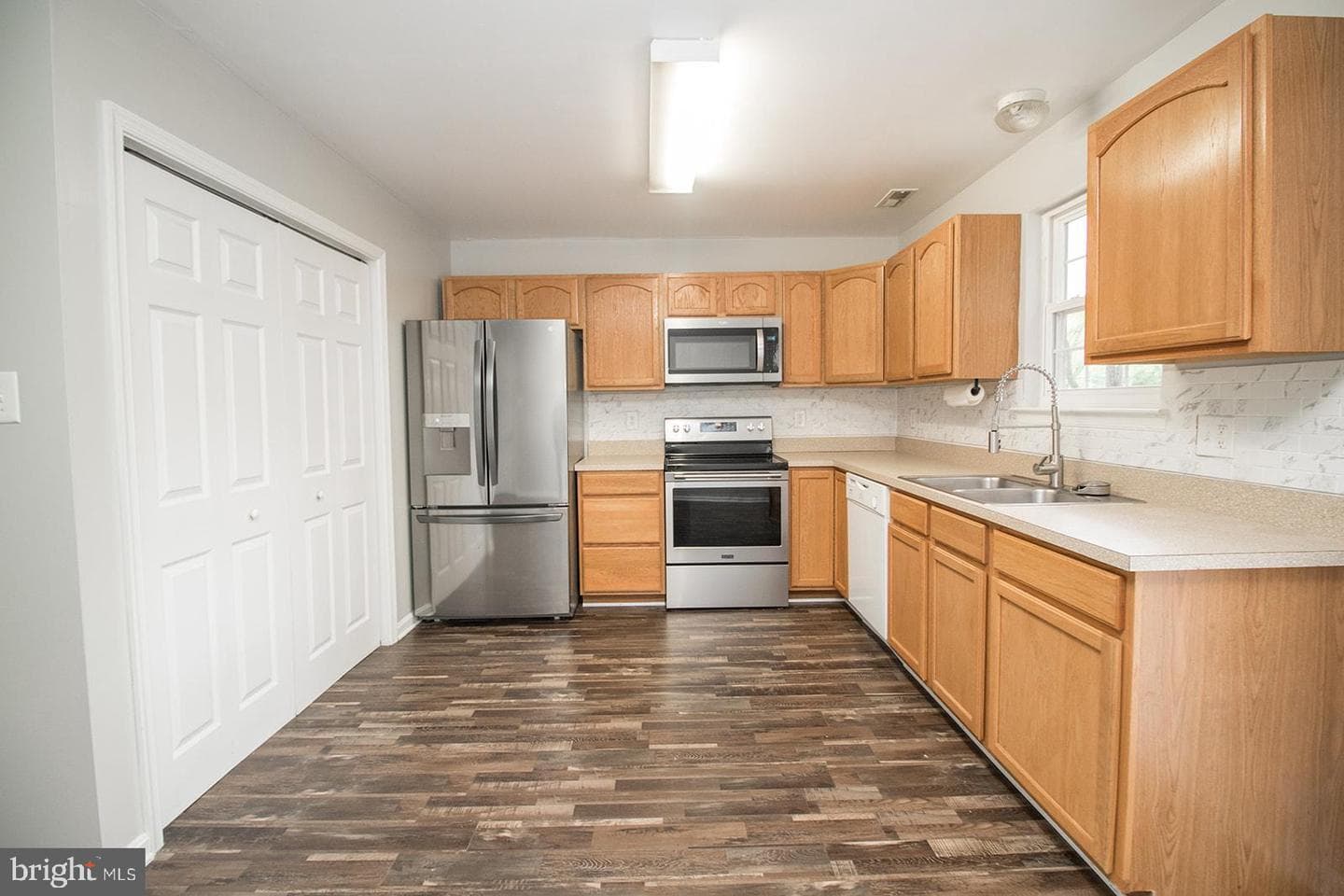 45250 Saint Georges Avenue photo 9