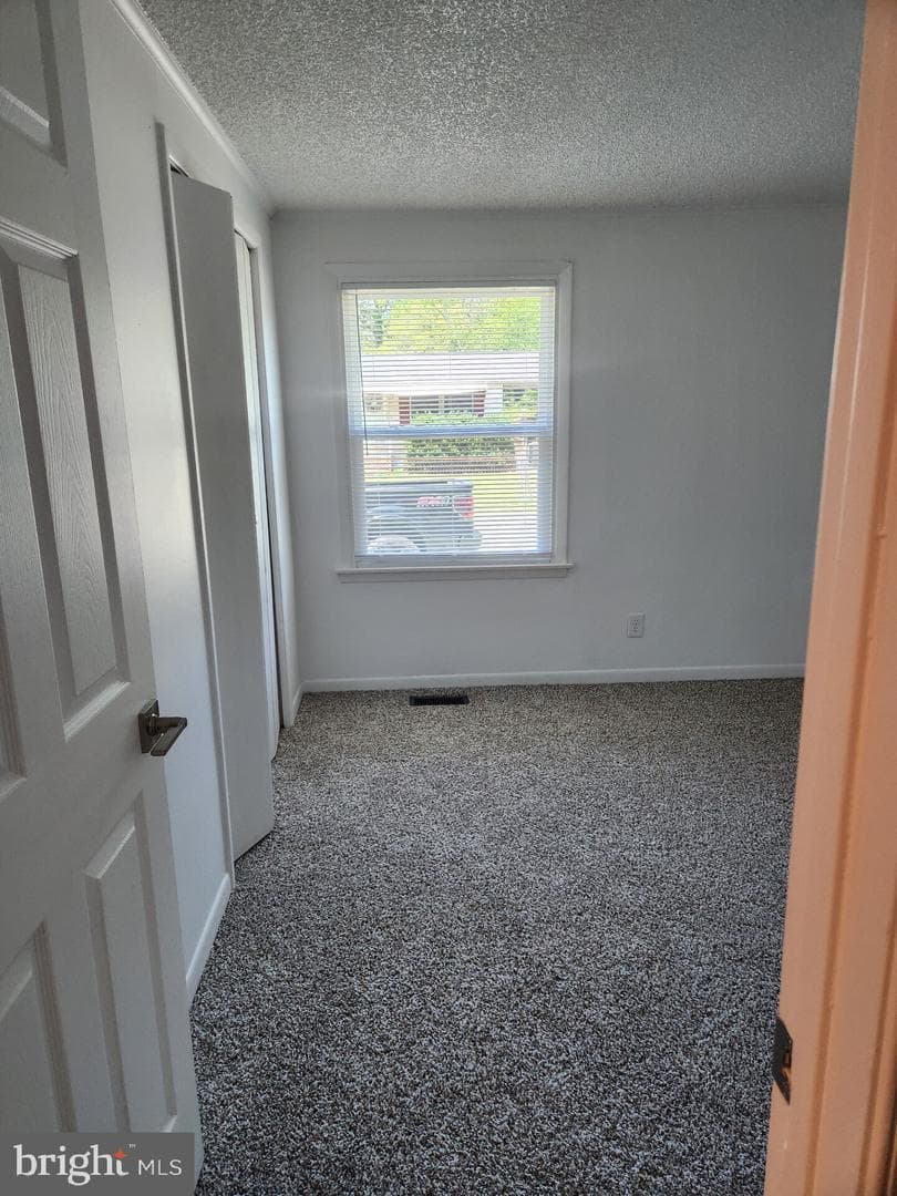 47443 Southampton Drive photo 8