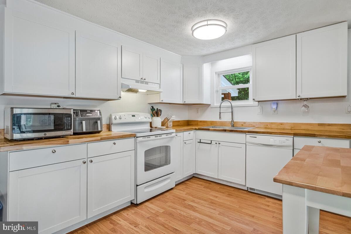 19775 Oak Court photo 14