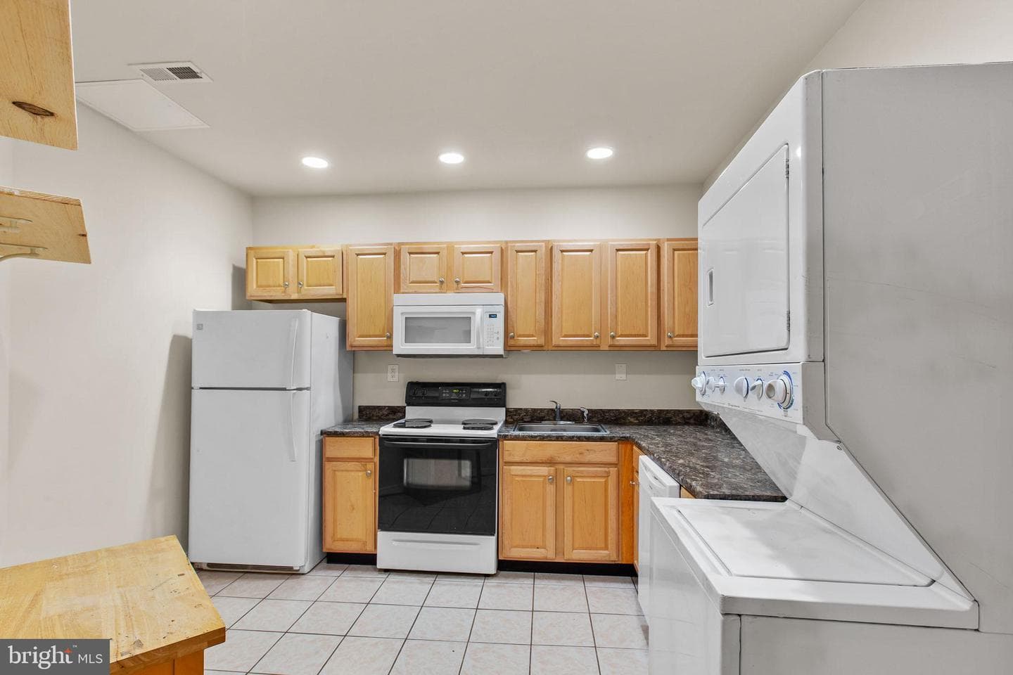 23421 Dahlia Circle photo 24