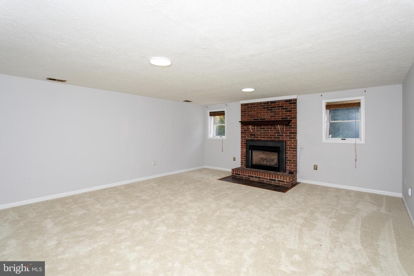 39620 Ellen Court photo 34