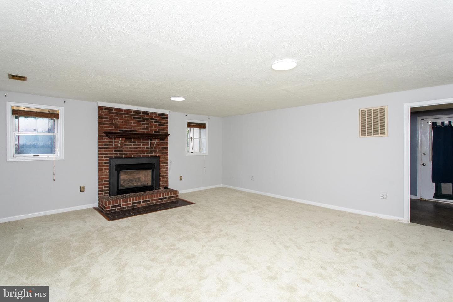 39620 Ellen Court photo 35