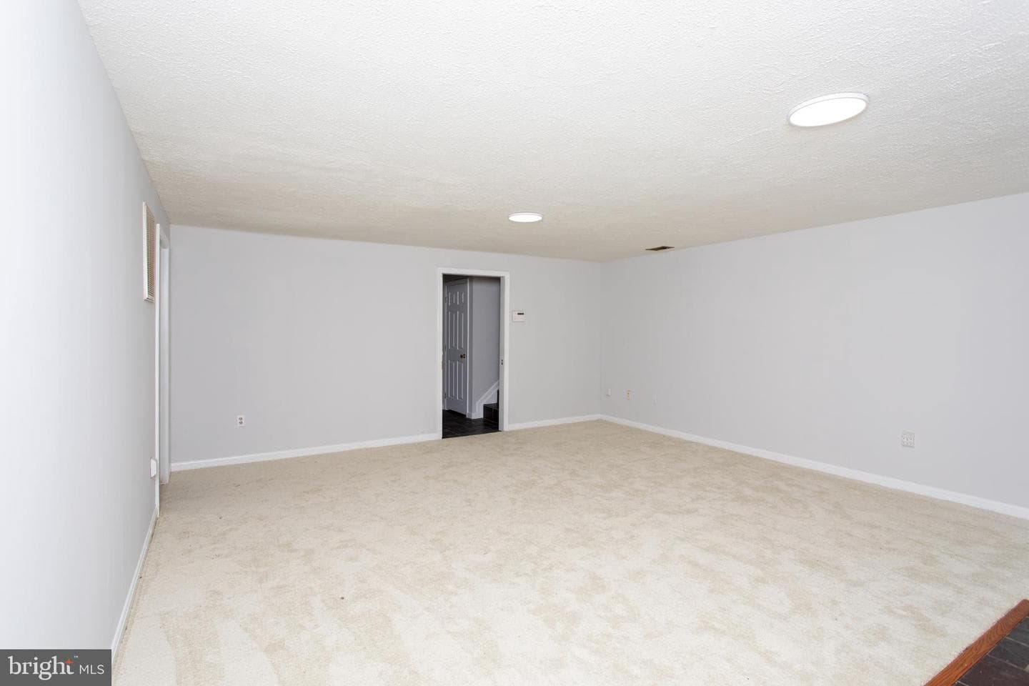 39620 Ellen Court photo 37