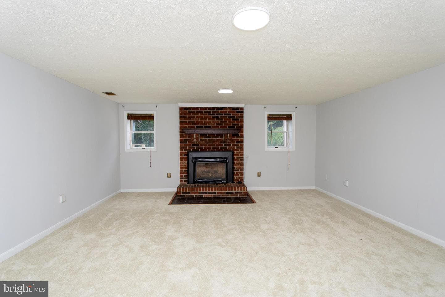 39620 Ellen Court photo 38