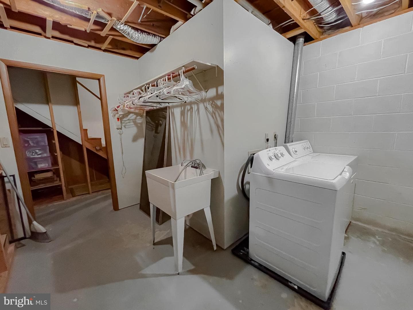 44563 Mistletoe Lane photo 36