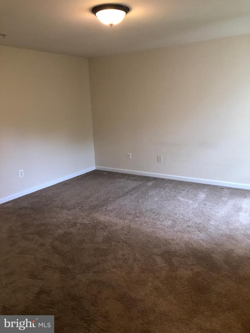 45711 N Maxine Way photo 31