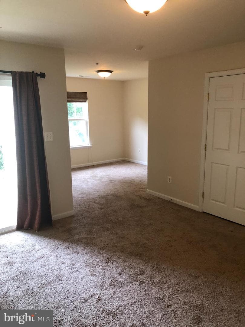 45711 N Maxine Way photo 8