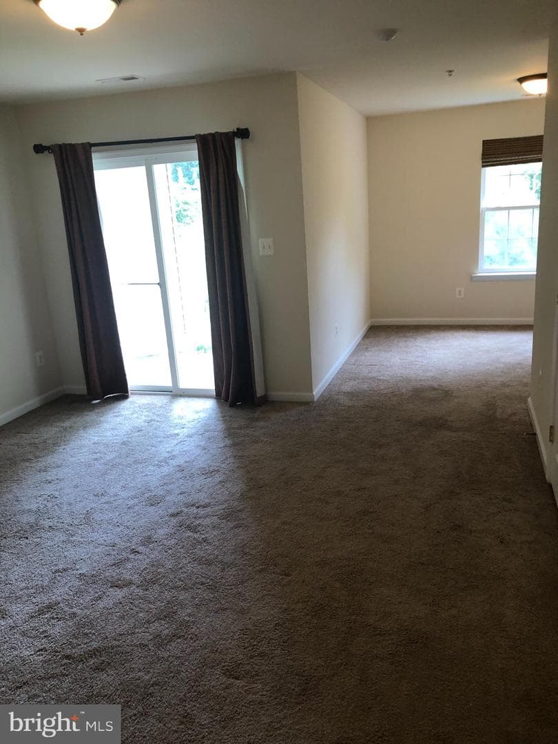 45711 N Maxine Way photo 9