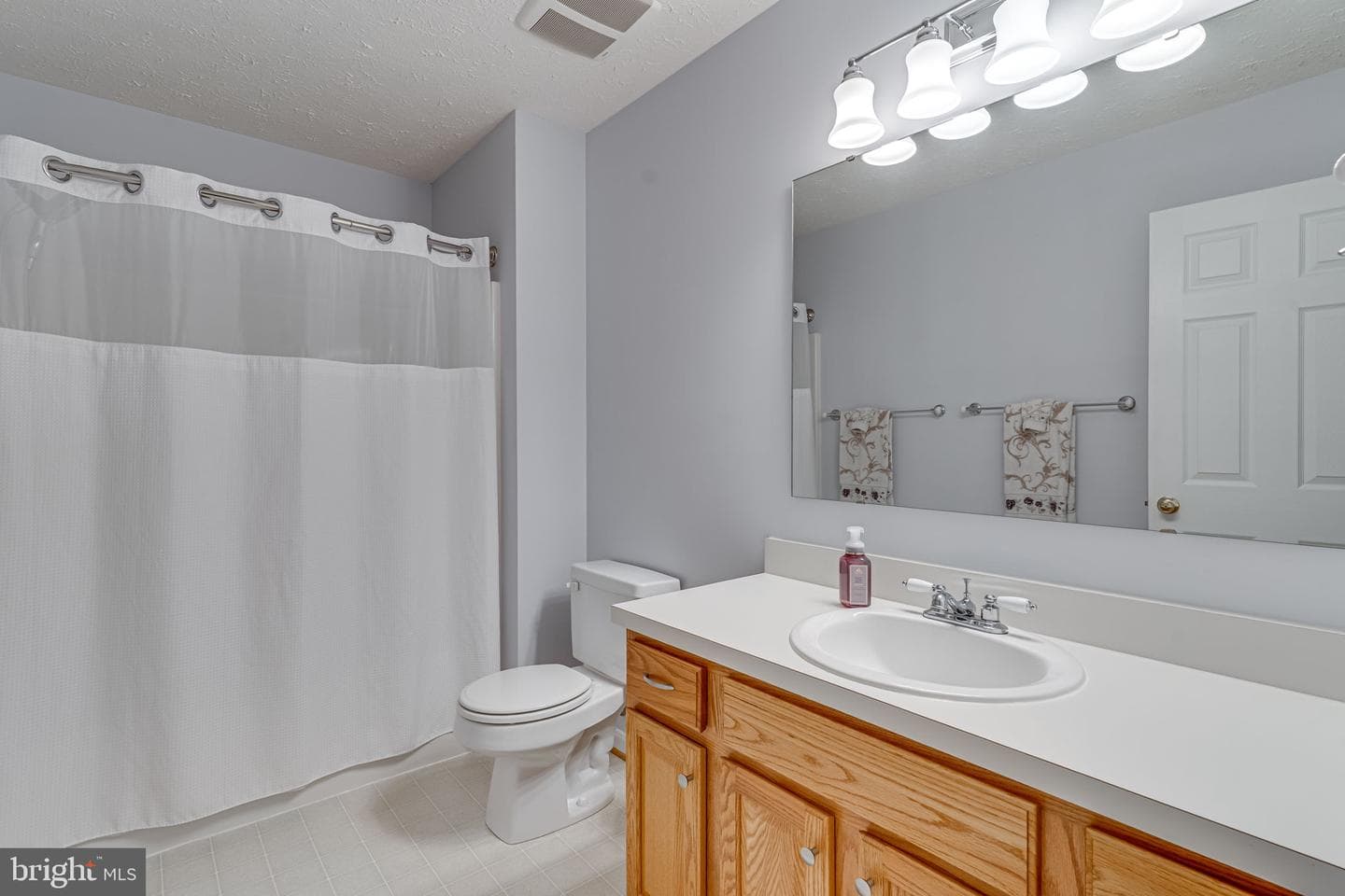 21541 Willis Wharf Court photo 26