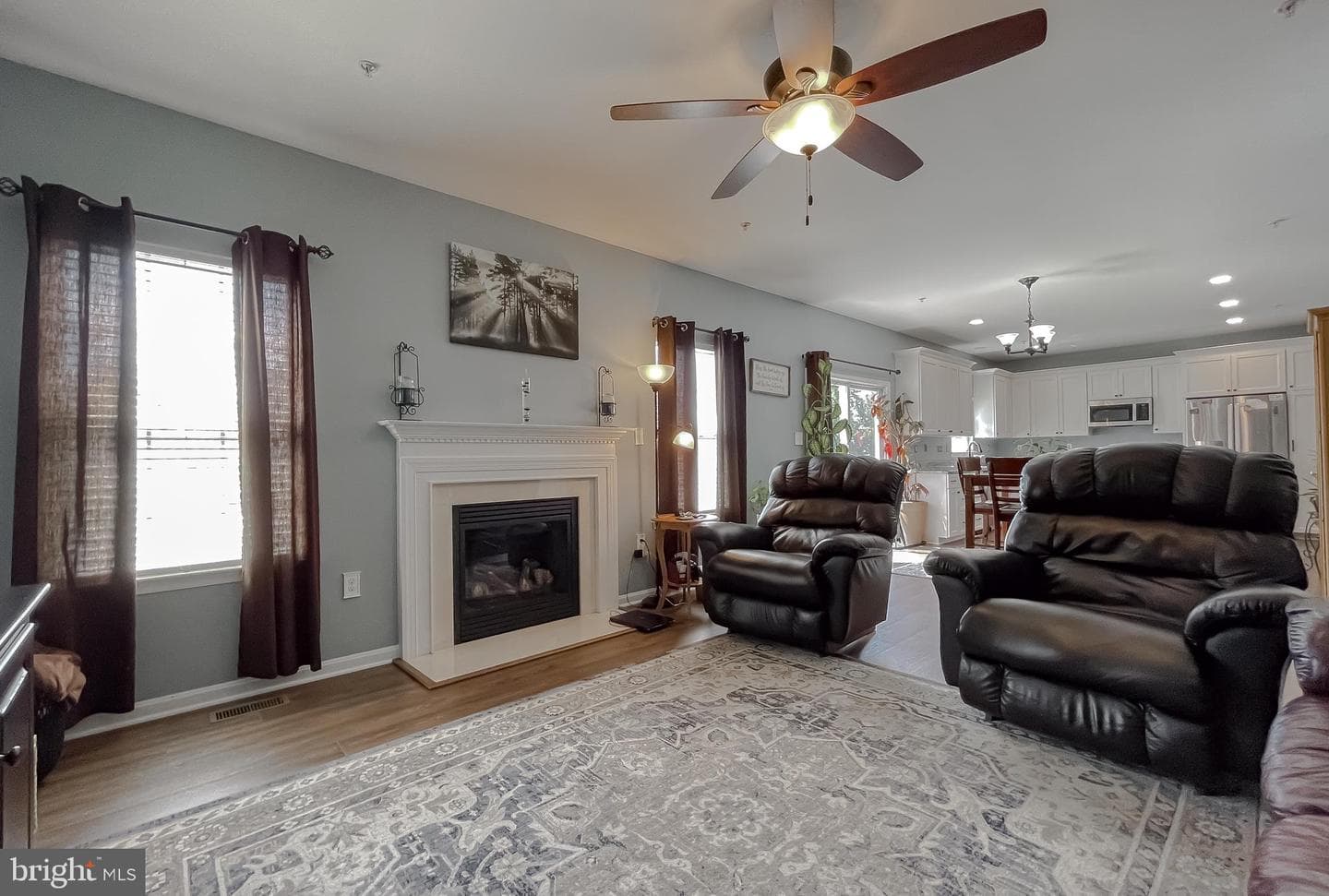 20898 Governors Mill Court photo 16