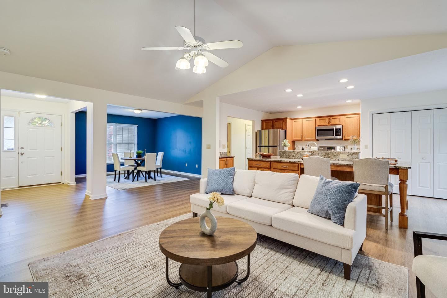 23165 Heatherwood Lane photo 3
