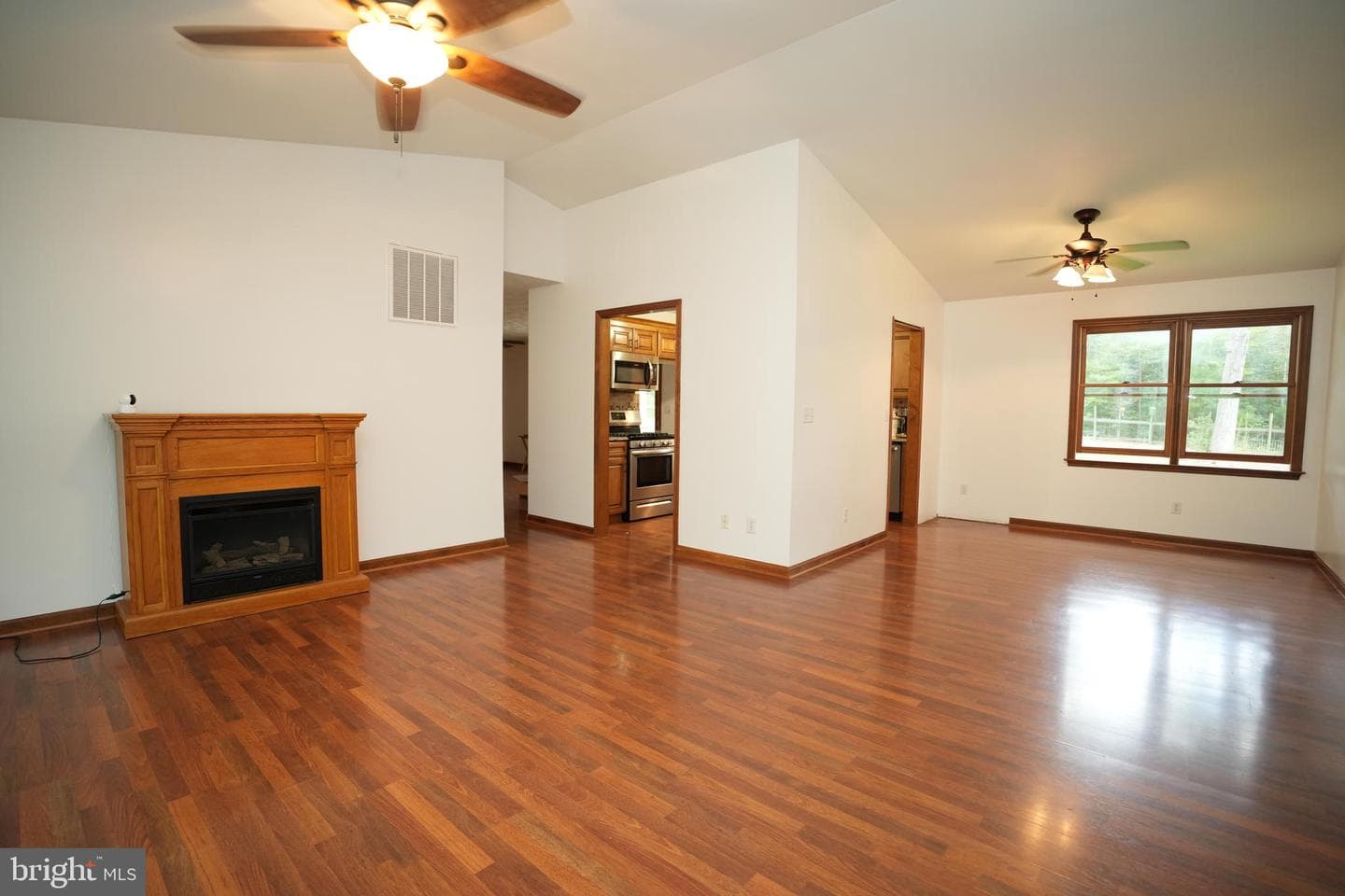 20413 Scarlet Tanager Way photo 5