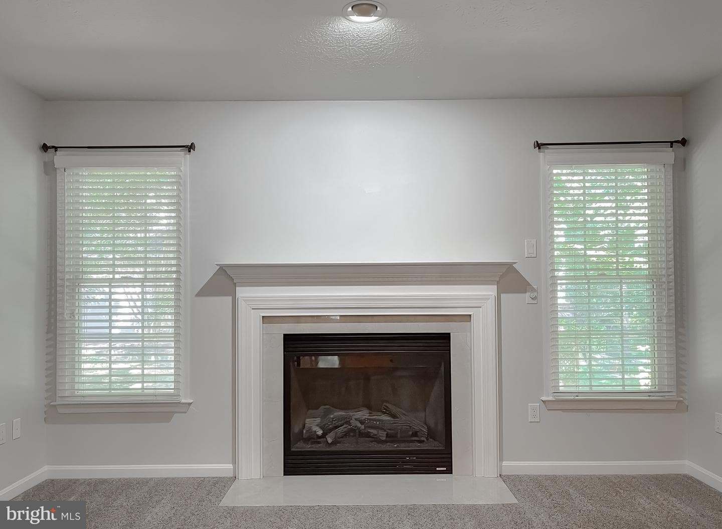 43915 Honeysuckle Way photo 25