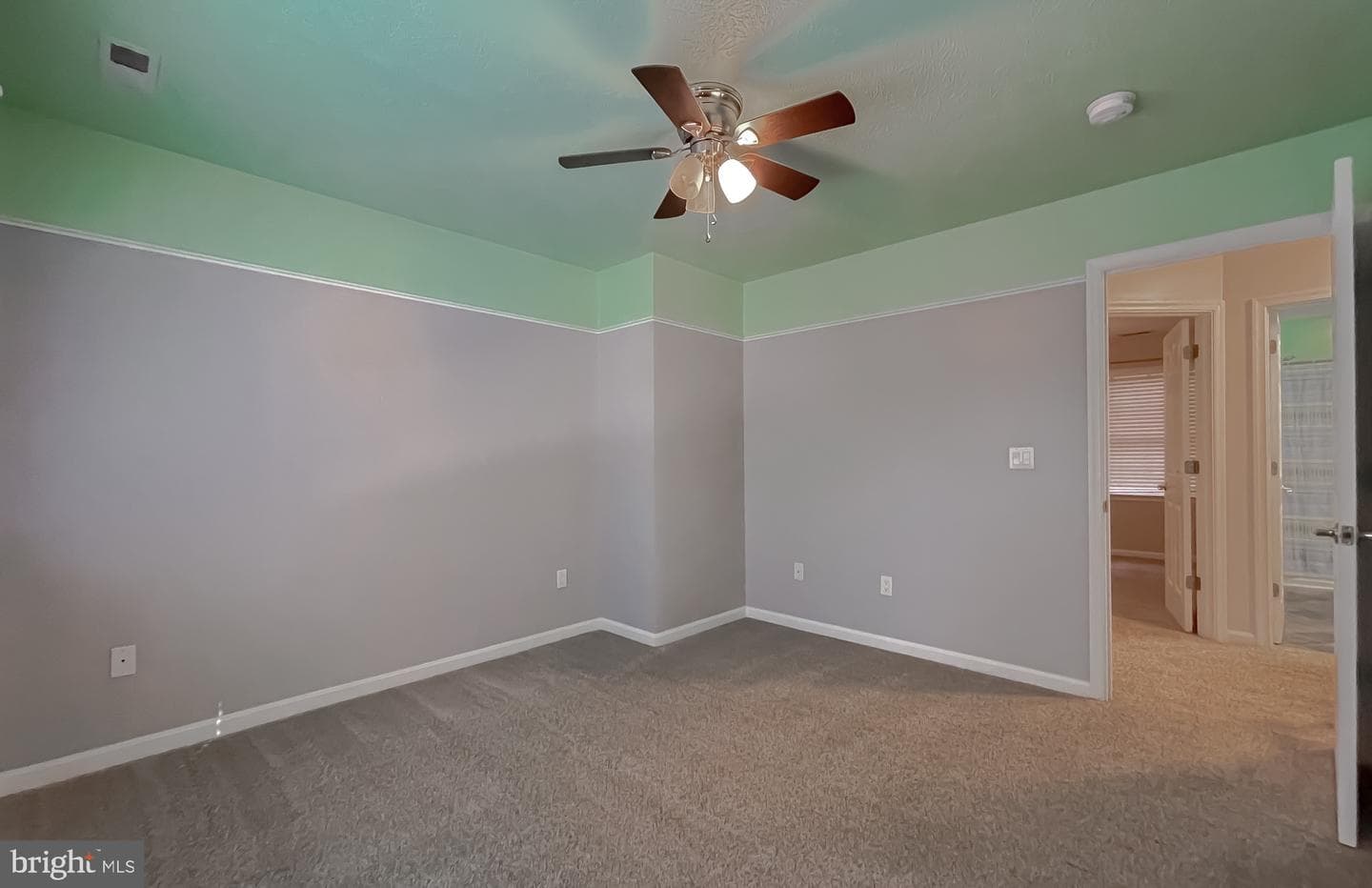 43915 Honeysuckle Way photo 28