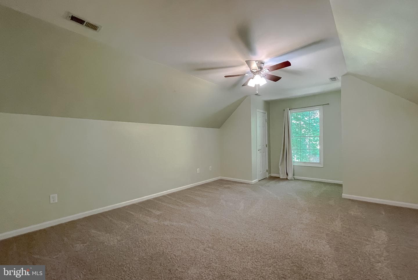 43915 Honeysuckle Way photo 36