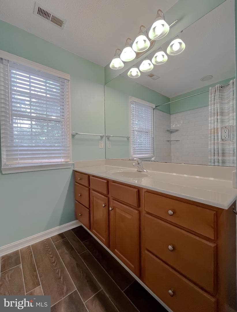 43915 Honeysuckle Way photo 43