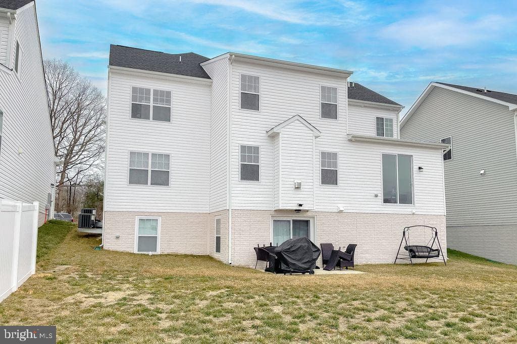 41536 Fairwood Court photo 10