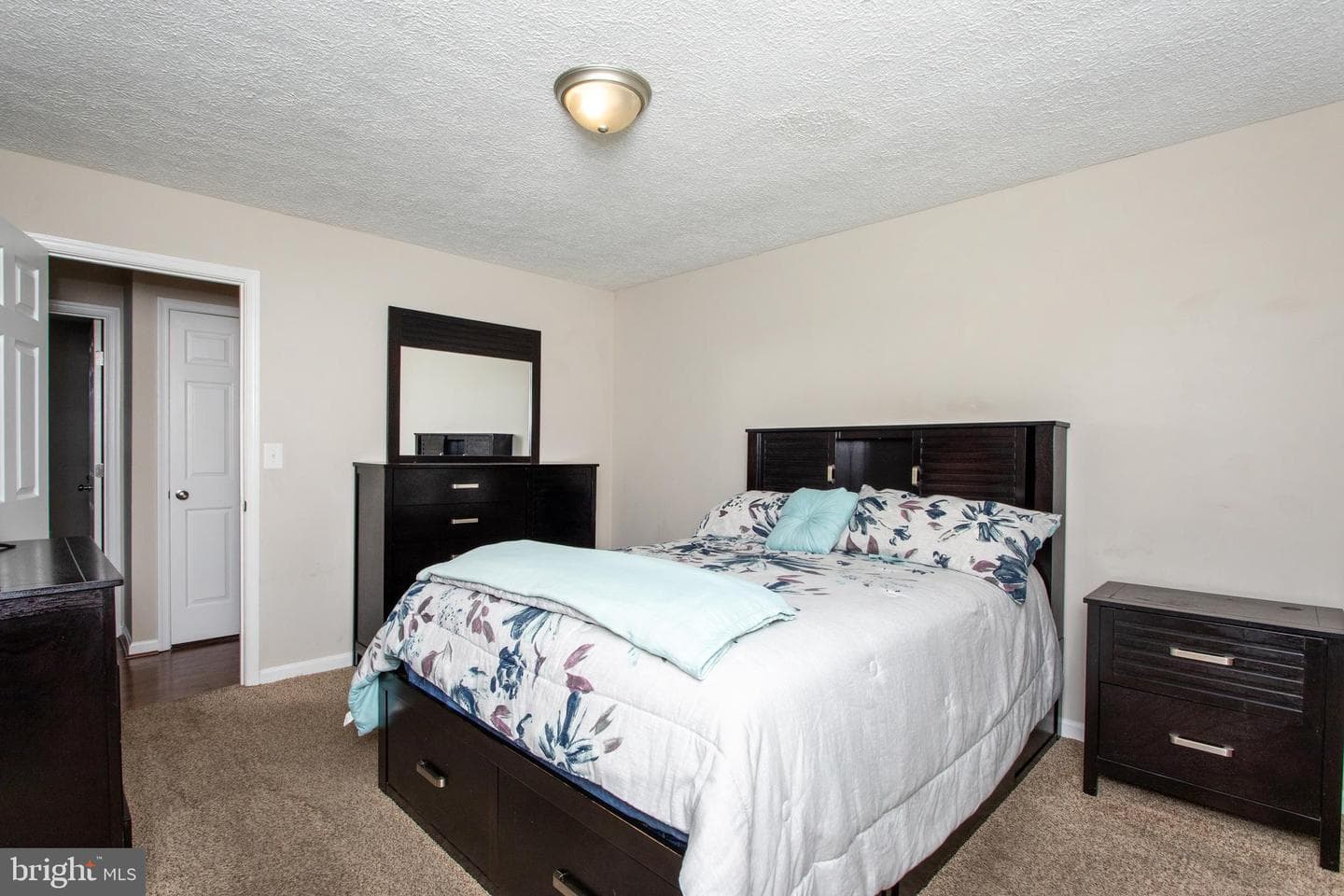 21530 Warwick Court photo 30