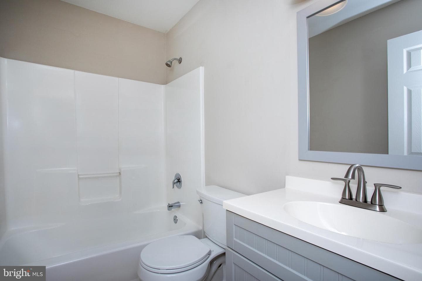 21530 Warwick Court photo 33