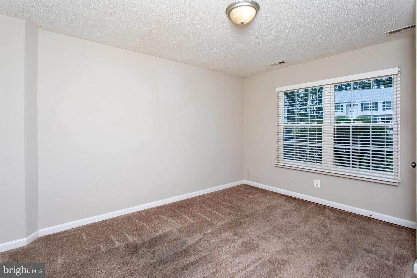 21530 Warwick Court photo 43