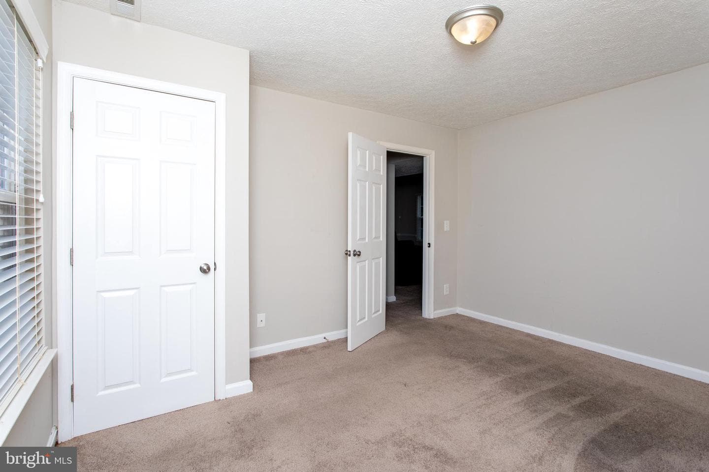 21530 Warwick Court photo 45