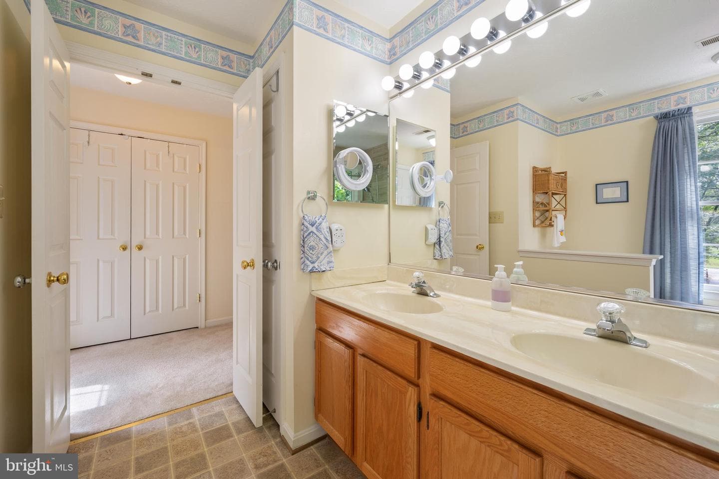 21039 Woodmere Drive photo 38
