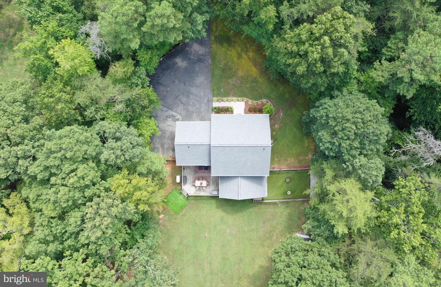 21039 Woodmere Drive photo 4
