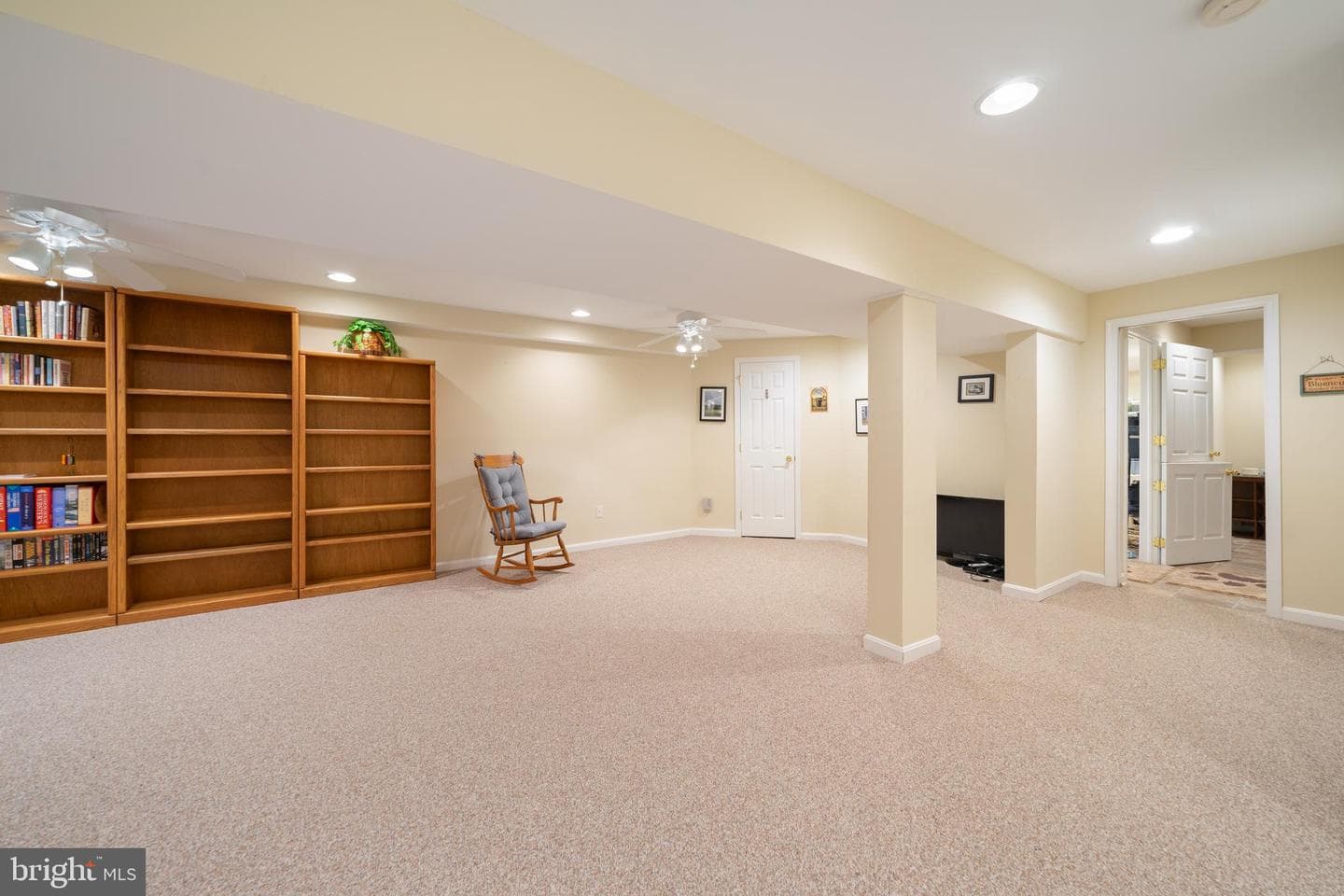 21039 Woodmere Drive photo 45