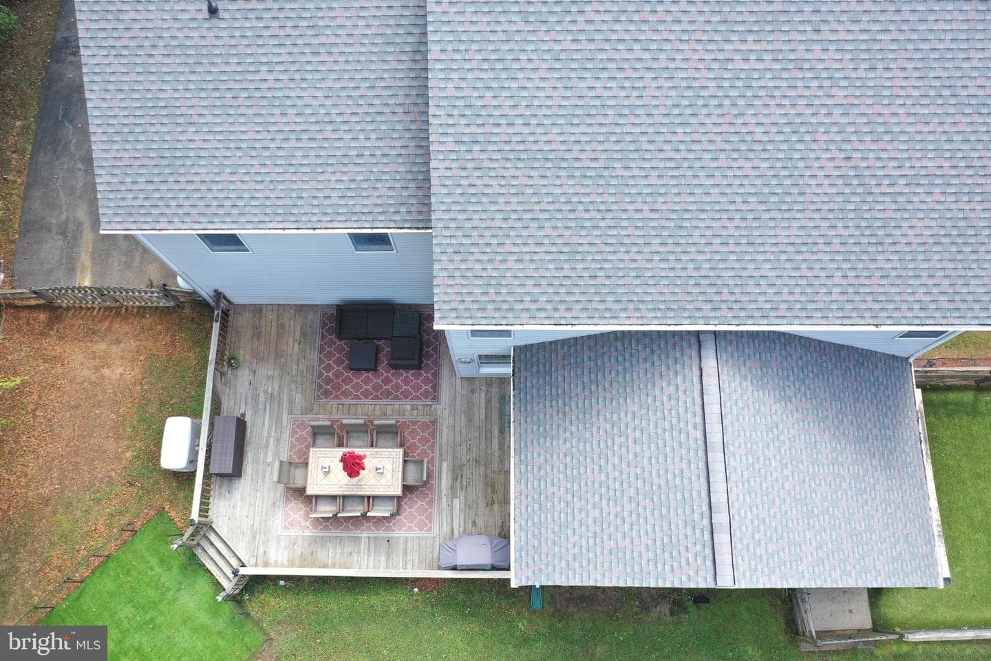 21039 Woodmere Drive photo 5