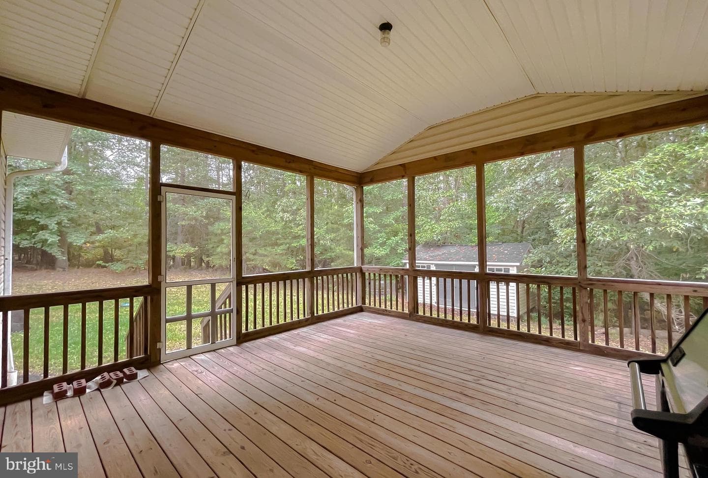 23146 Hollins Way photo 5