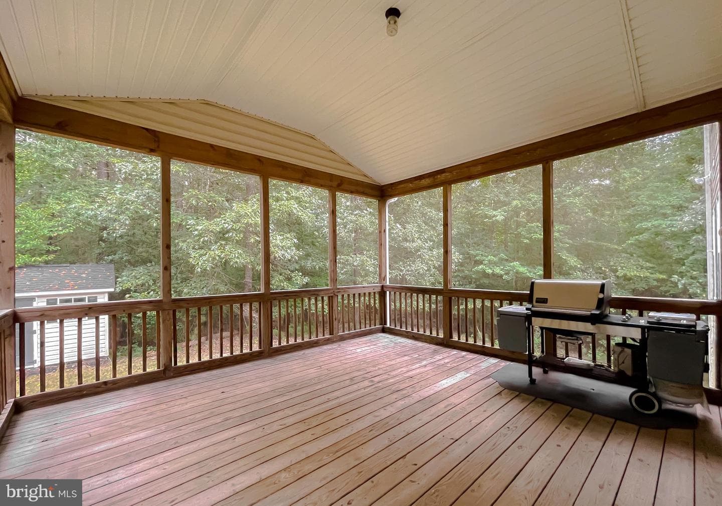 23146 Hollins Way photo 6