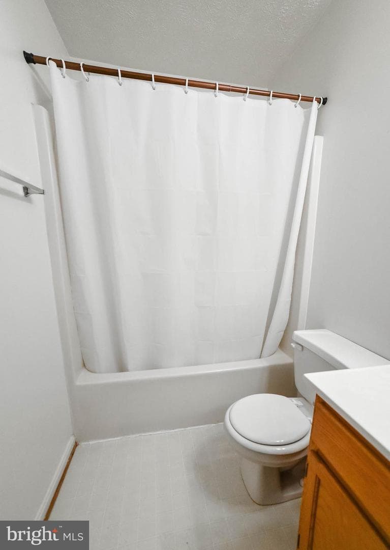 22129 Saint Leonards Circle photo 9