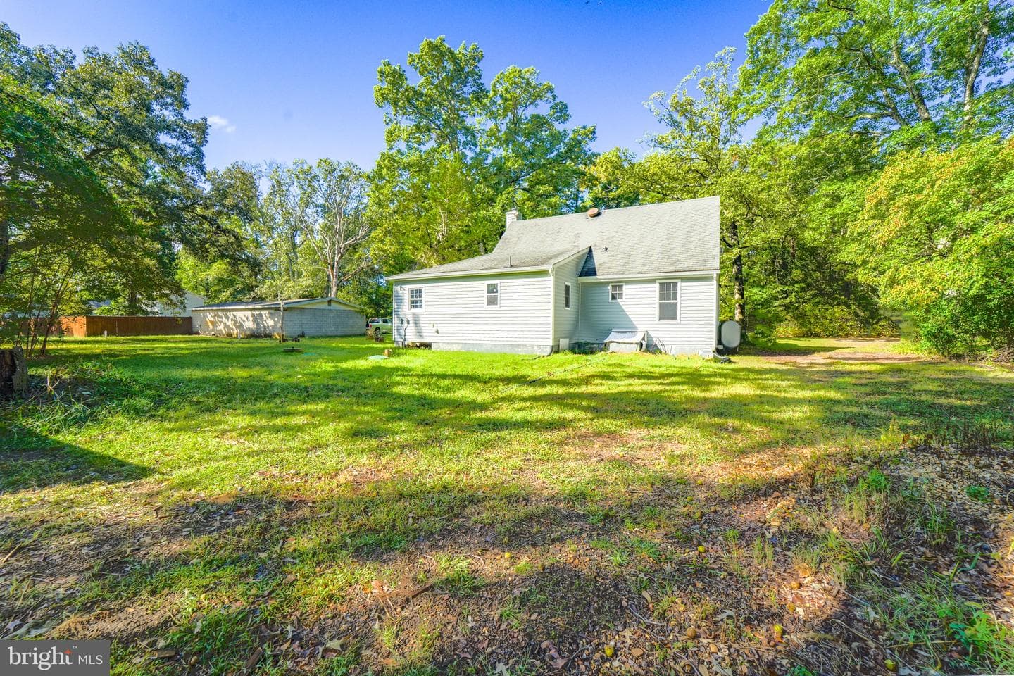 22466 Benswood Road photo 22