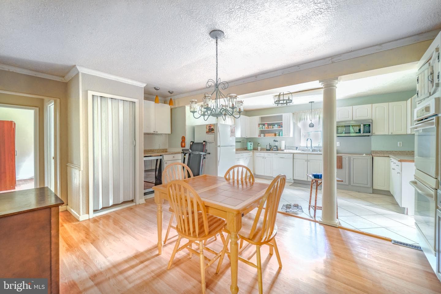 22466 Benswood Road photo 7