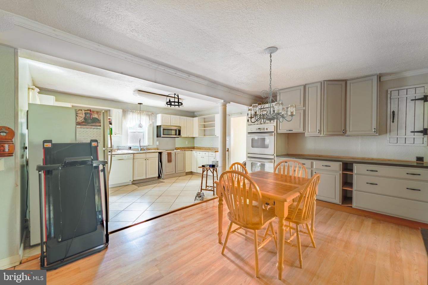 22466 Benswood Road photo 8